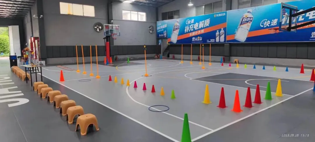 青少年篮球爱好者如何提升配合技巧?_2
